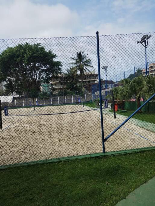 Wembley Tenis, Toninhas, Ubatuba-sp *